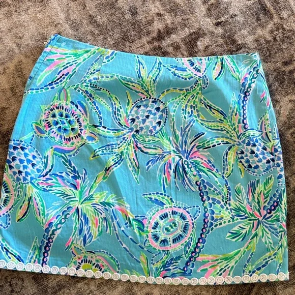 Lilly Pulitzer Skort - Picture 2 of 4